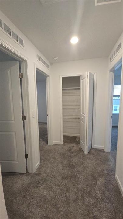 出租: $2,690 (5 贝兹, 2 浴室, 2370 平方英尺)