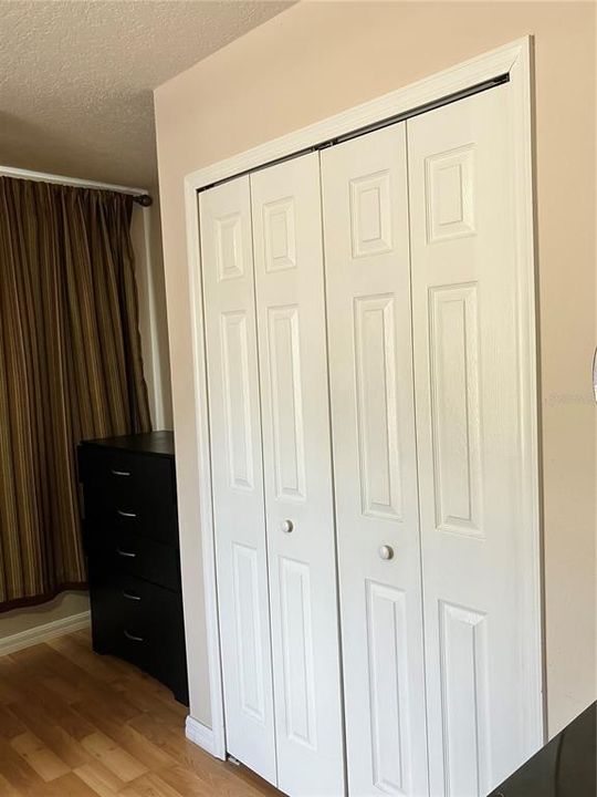 En Venta: $499,000 (4 camas, 2 baños, 2158 Pies cuadrados)