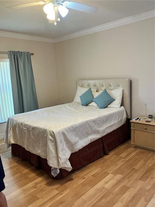 En Venta: $499,000 (4 camas, 2 baños, 2158 Pies cuadrados)