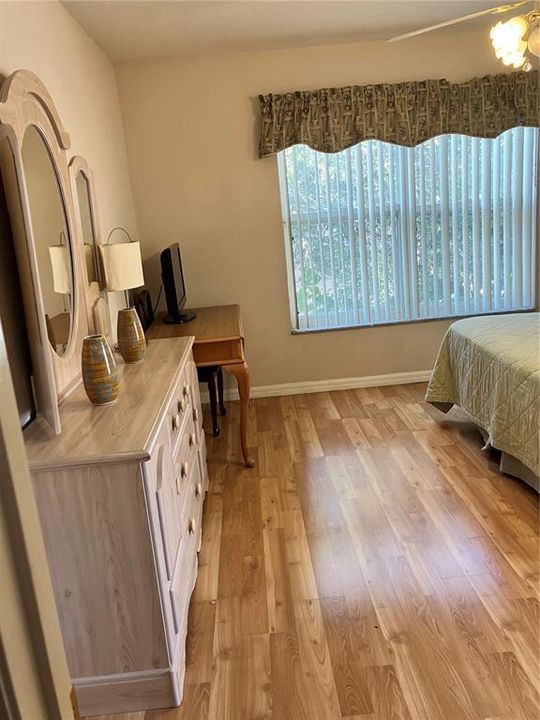 En Venta: $499,000 (4 camas, 2 baños, 2158 Pies cuadrados)