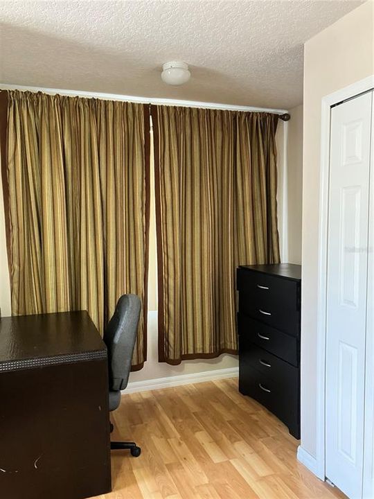 En Venta: $499,000 (4 camas, 2 baños, 2158 Pies cuadrados)