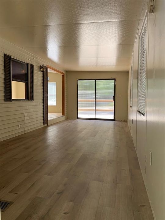 В аренду: $1,300 (1 спален, 1 ванн, 760 Квадратных фут)