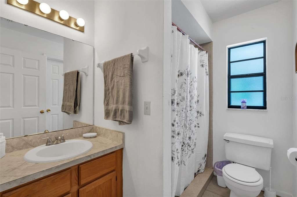 En Venta: $399,900 (3 camas, 2 baños, 1486 Pies cuadrados)