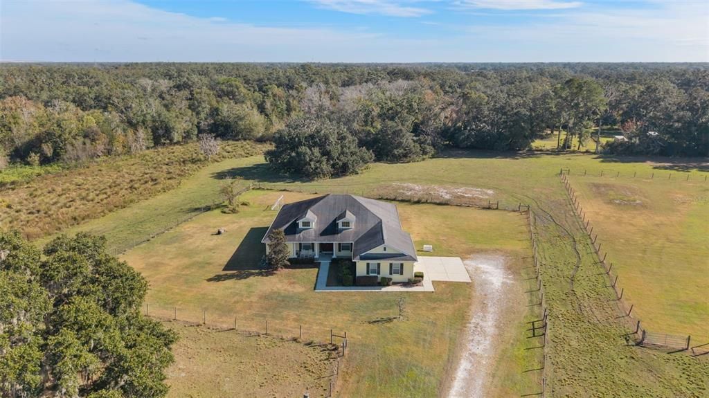 En Venta: $850,000 (4 camas, 3 baños, 2646 Pies cuadrados)