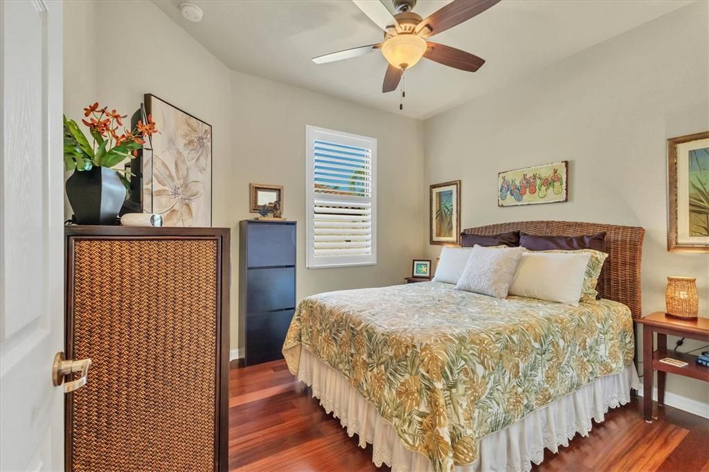 待售: $377,000 (2 贝兹, 2 浴室, 1572 平方英尺)