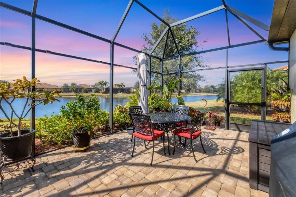 待售: $377,000 (2 贝兹, 2 浴室, 1572 平方英尺)