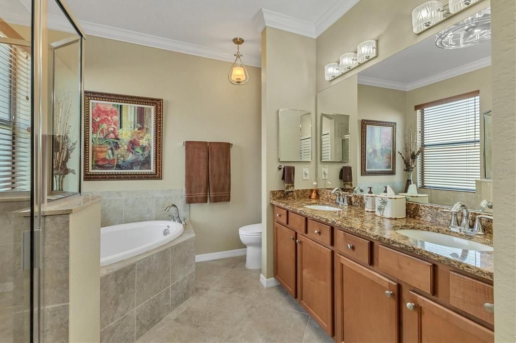 待售: $377,000 (2 贝兹, 2 浴室, 1572 平方英尺)