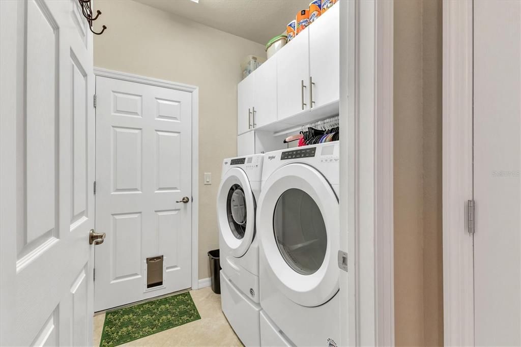 待售: $377,000 (2 贝兹, 2 浴室, 1572 平方英尺)