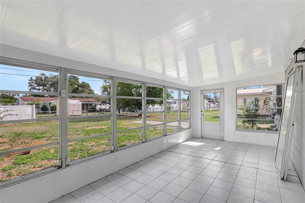 En Venta: $299,000 (3 camas, 2 baños, 1428 Pies cuadrados)