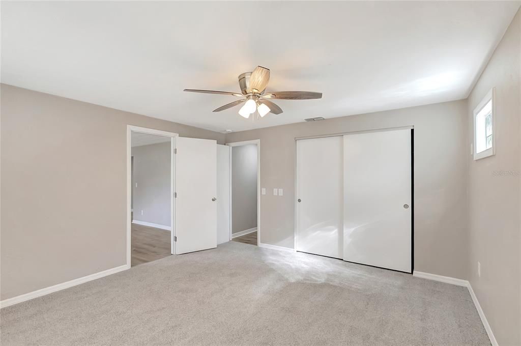 En Venta: $299,000 (3 camas, 2 baños, 1428 Pies cuadrados)