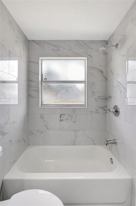 En Venta: $299,000 (3 camas, 2 baños, 1428 Pies cuadrados)