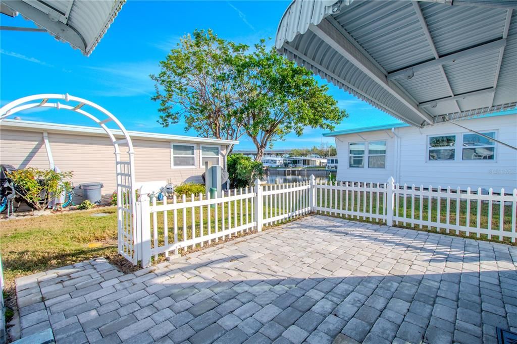 待售: $215,000 (2 贝兹, 2 浴室, 1286 平方英尺)