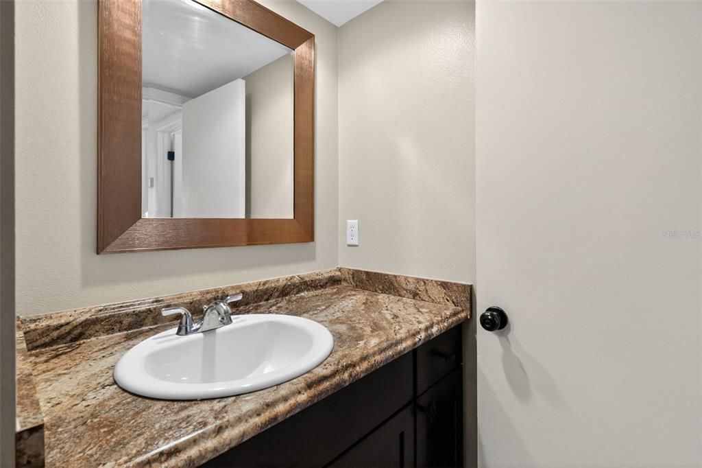 For Rent: $2,350 (3 beds, 2 baths, 1572 Square Feet)