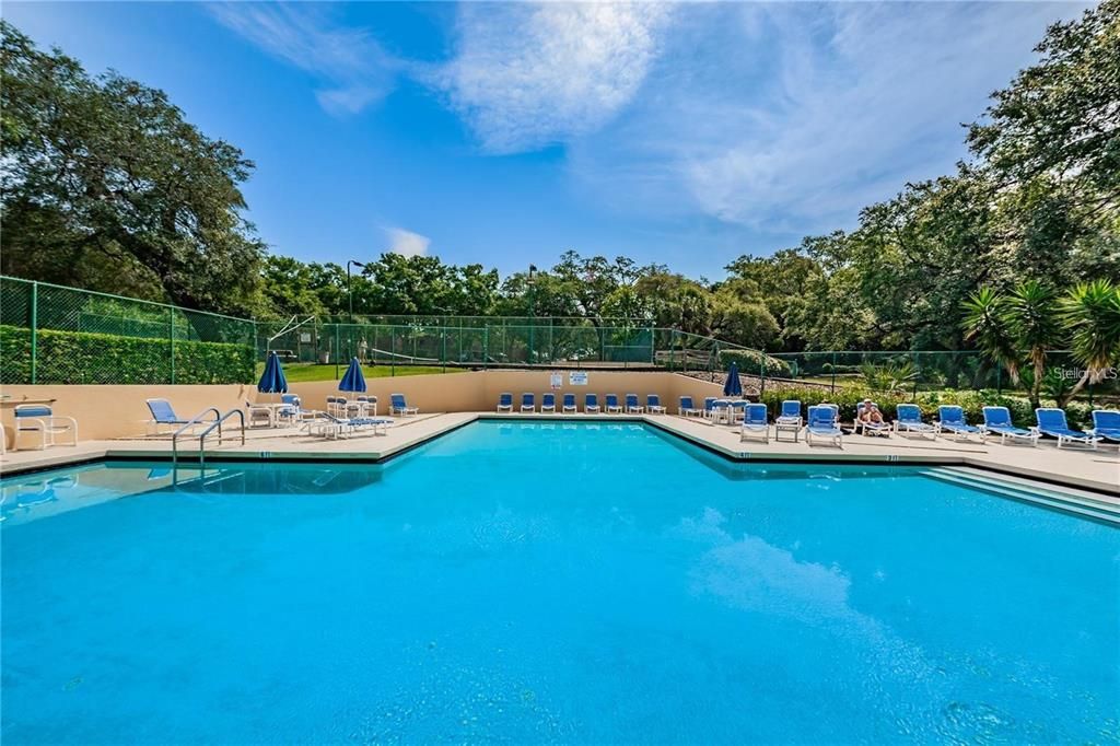 For Rent: $2,350 (3 beds, 2 baths, 1572 Square Feet)