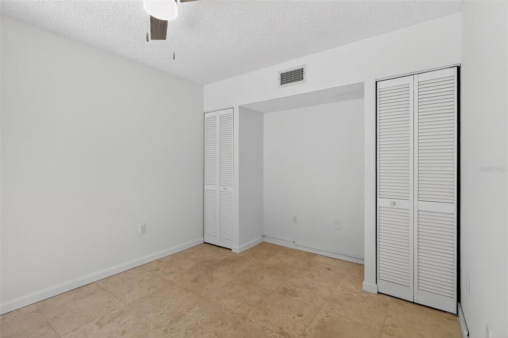 For Rent: $2,350 (3 beds, 2 baths, 1572 Square Feet)