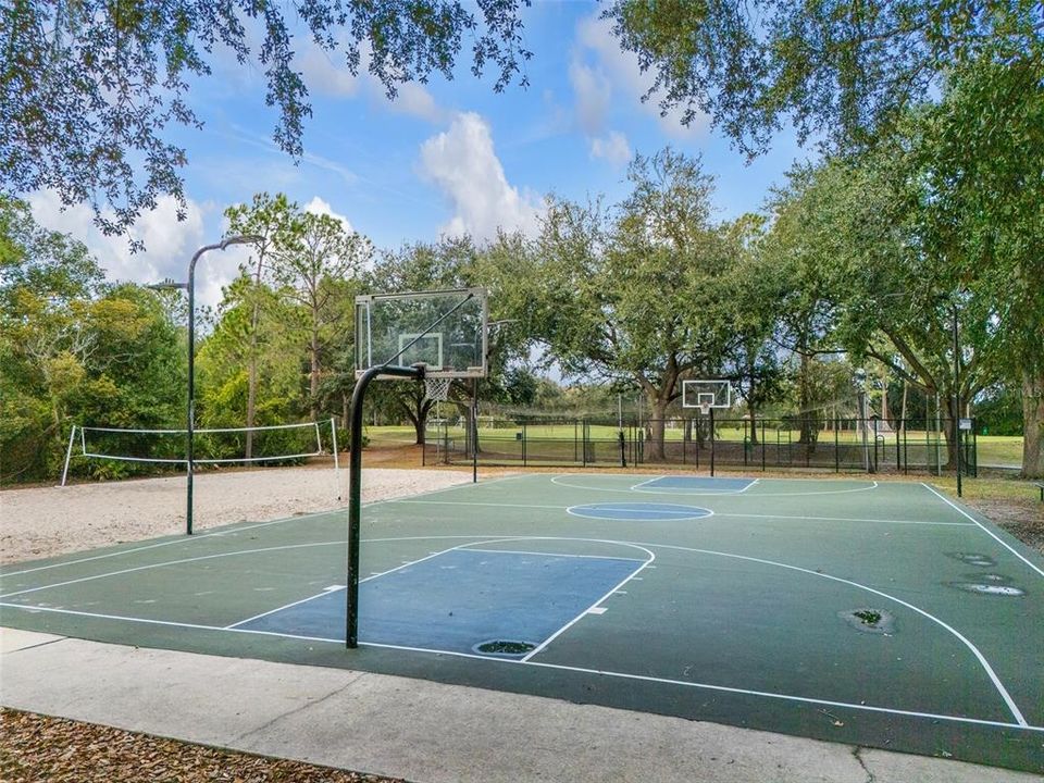 На продажу: $171,999 (2 спален, 2 ванн, 1164 Квадратных фут)