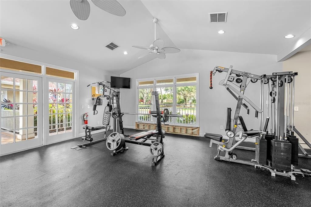 На продажу: $171,999 (2 спален, 2 ванн, 1164 Квадратных фут)