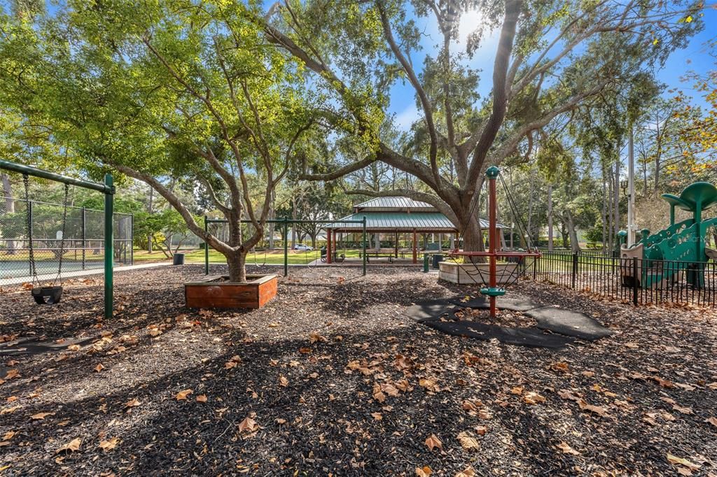 На продажу: $171,999 (2 спален, 2 ванн, 1164 Квадратных фут)