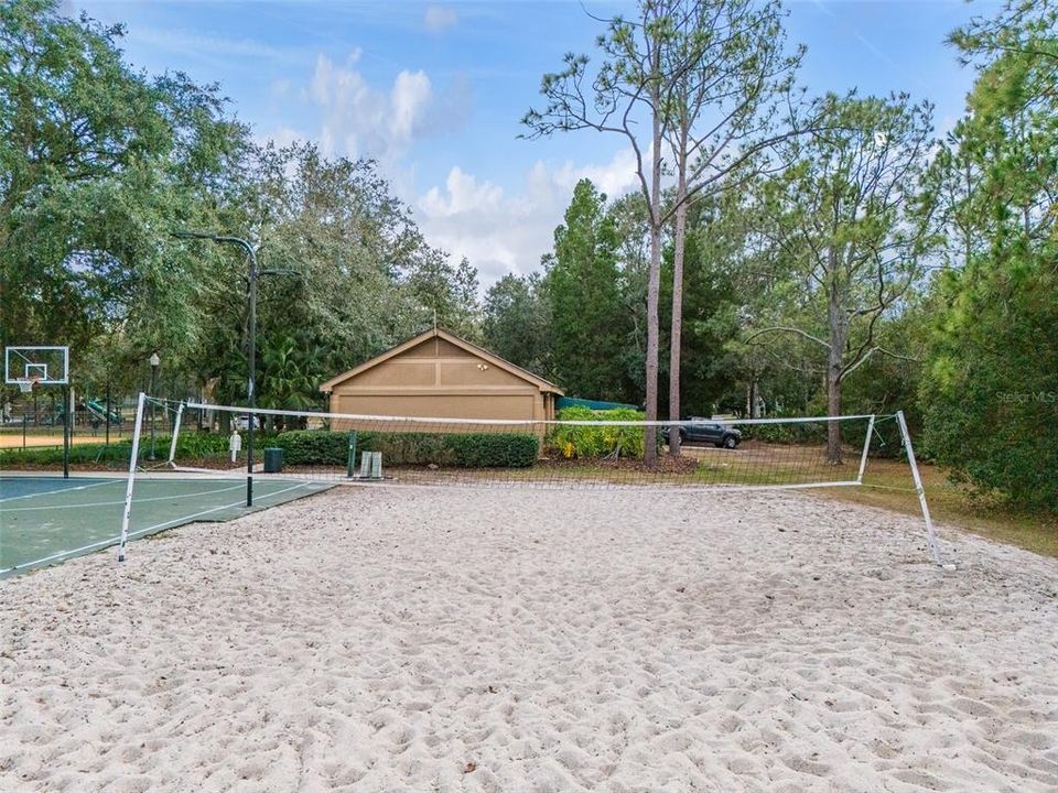 На продажу: $171,999 (2 спален, 2 ванн, 1164 Квадратных фут)