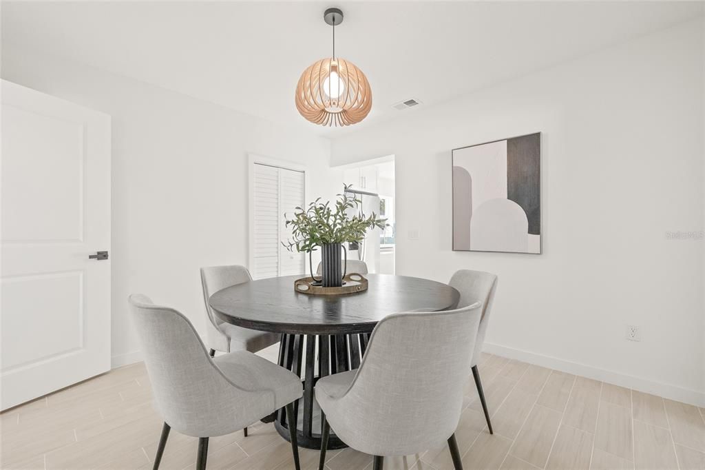 For Sale: $419,900 (4 beds, 2 baths, 1523 Square Feet)