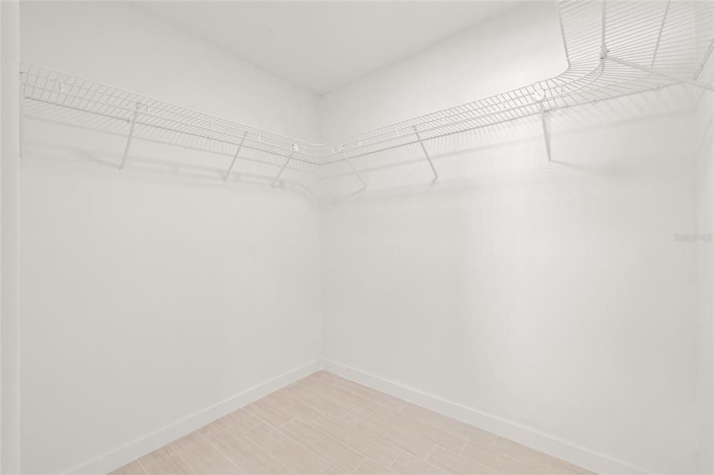 For Sale: $419,900 (4 beds, 2 baths, 1523 Square Feet)