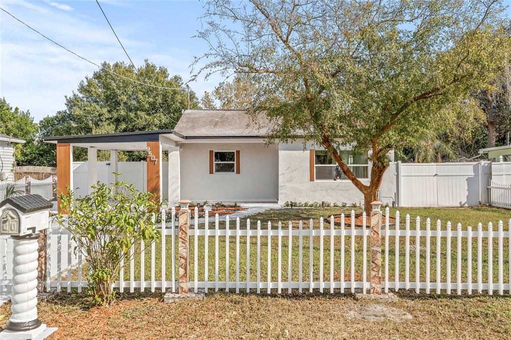 For Sale: $419,900 (4 beds, 2 baths, 1523 Square Feet)