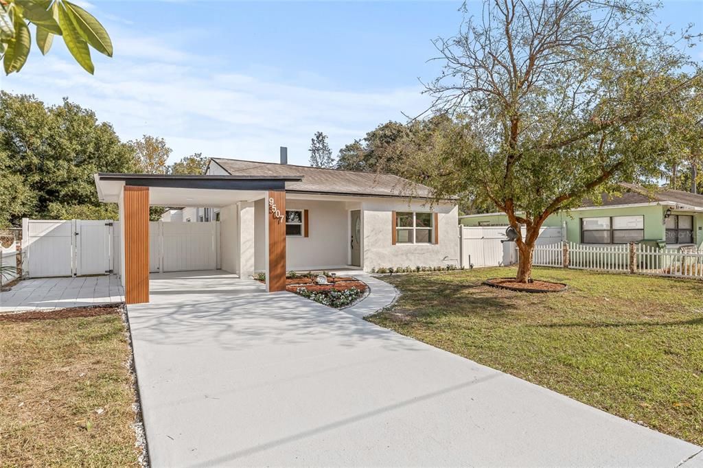 For Sale: $419,900 (4 beds, 2 baths, 1523 Square Feet)