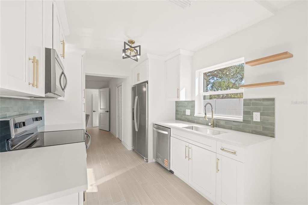 For Sale: $419,900 (4 beds, 2 baths, 1523 Square Feet)