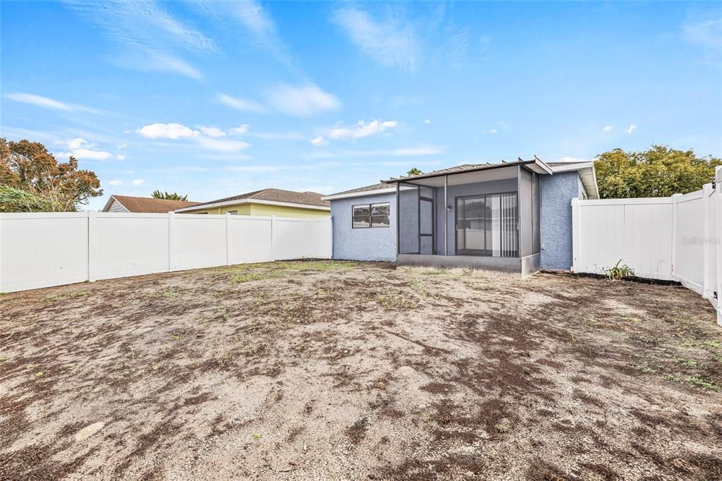 待售: $214,900 (2 贝兹, 1 浴室, 865 平方英尺)