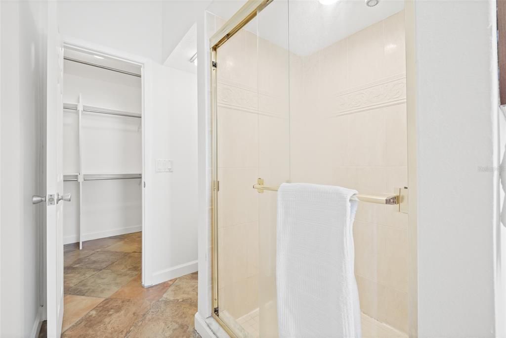 En Venta: $489,900 (4 camas, 3 baños, 2094 Pies cuadrados)