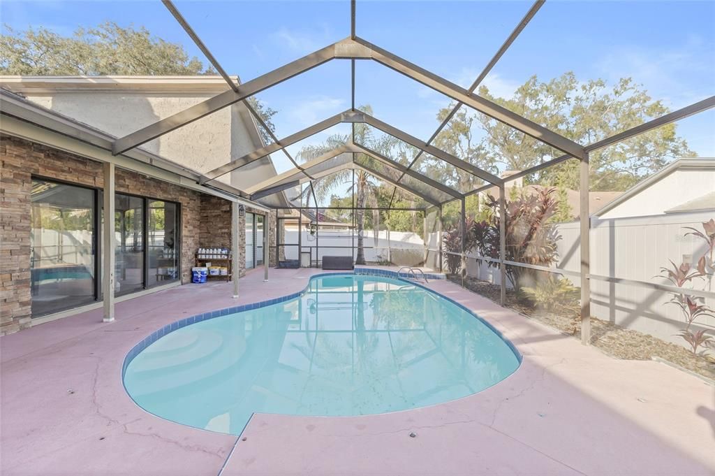 En Venta: $489,900 (4 camas, 3 baños, 2094 Pies cuadrados)