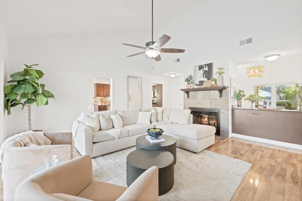 En Venta: $489,900 (4 camas, 3 baños, 2094 Pies cuadrados)