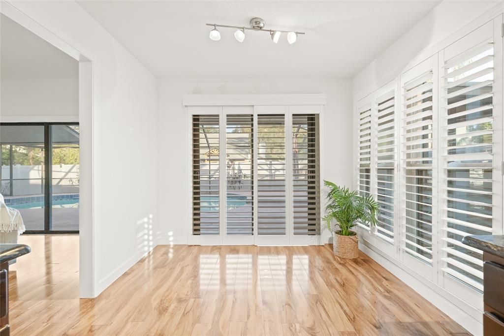 En Venta: $489,900 (4 camas, 3 baños, 2094 Pies cuadrados)