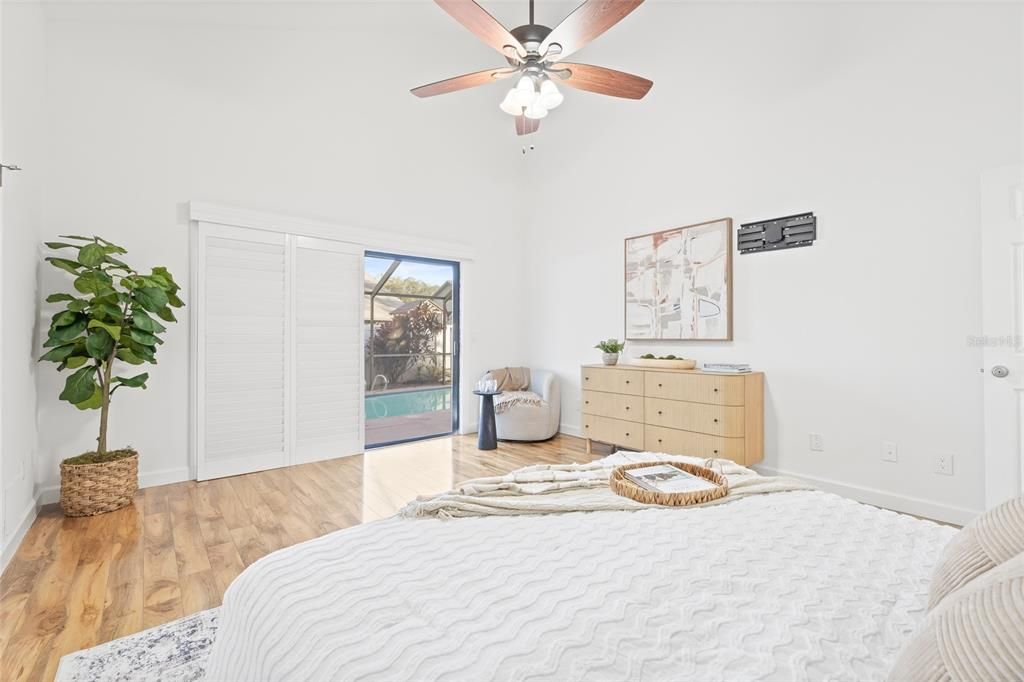 En Venta: $489,900 (4 camas, 3 baños, 2094 Pies cuadrados)