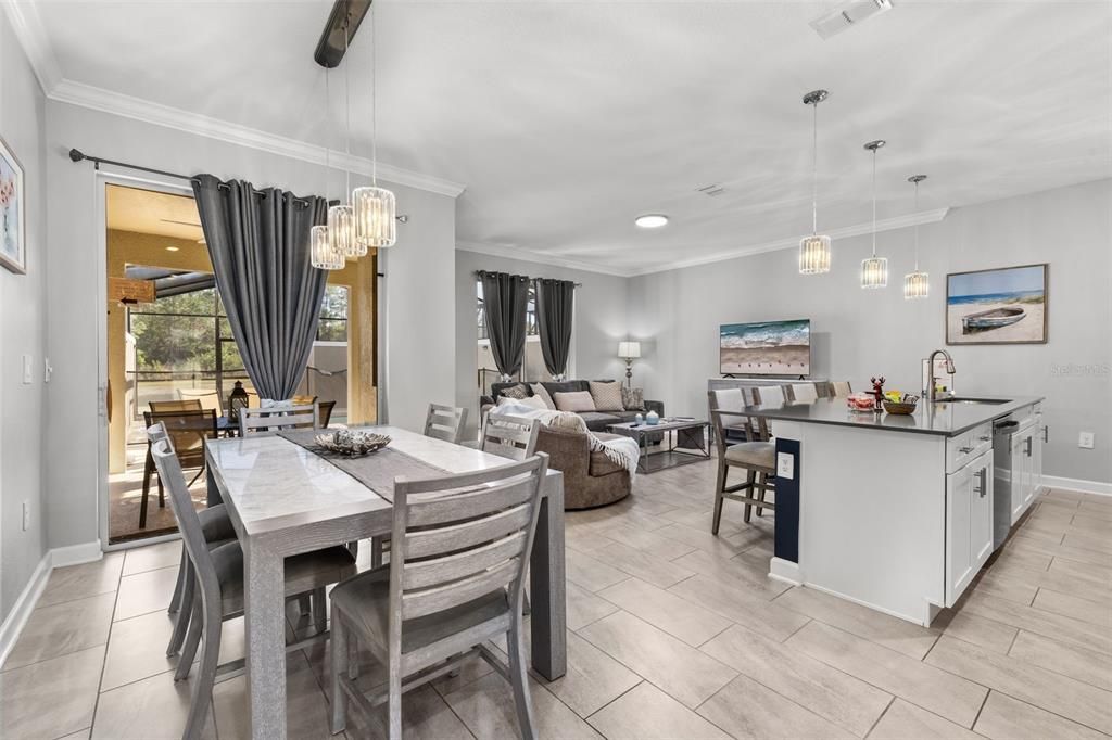 En Venta: $525,000 (4 camas, 3 baños, 1902 Pies cuadrados)