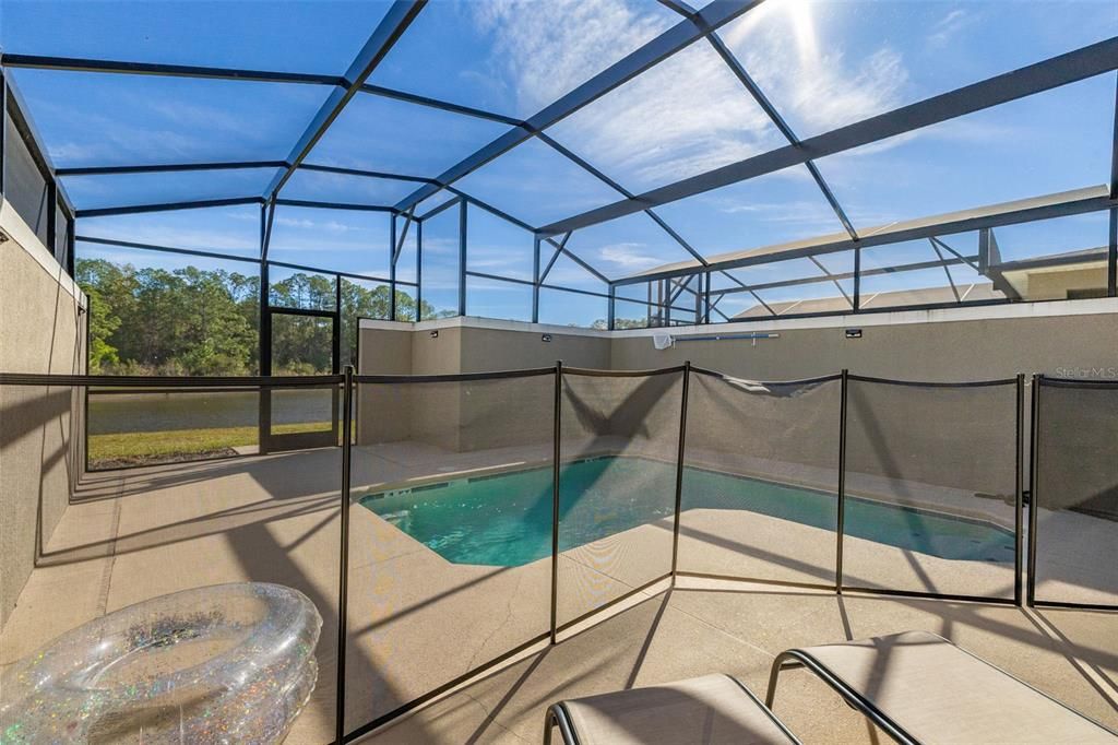 En Venta: $525,000 (4 camas, 3 baños, 1902 Pies cuadrados)