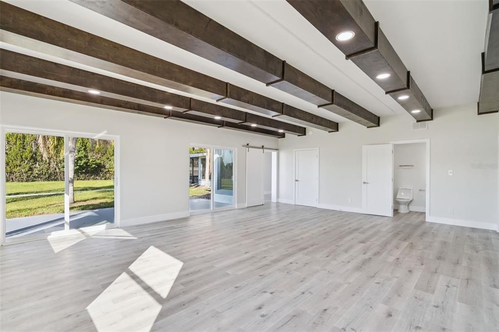 For Sale: $1,599,999 (5 beds, 5 baths, 4389 Square Feet)