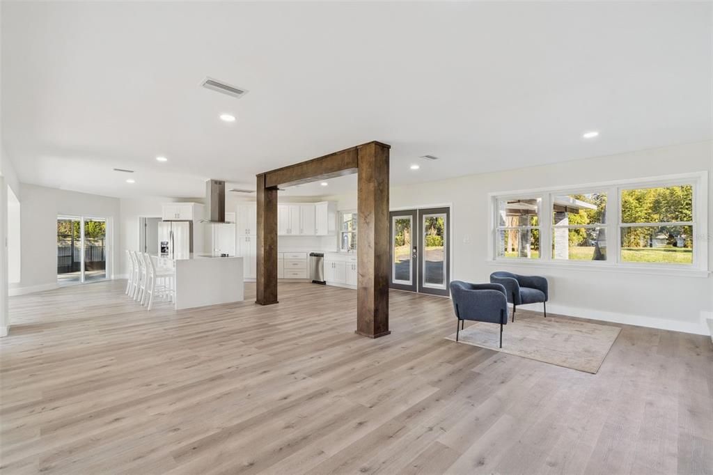 For Sale: $1,599,999 (5 beds, 5 baths, 4389 Square Feet)