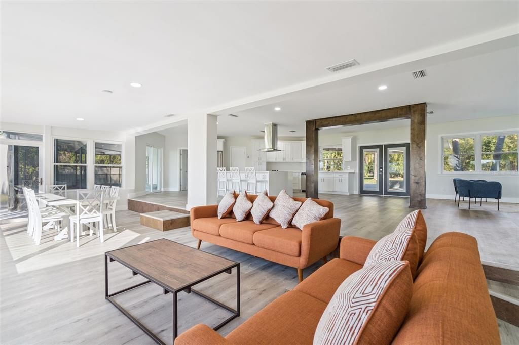 For Sale: $1,599,999 (5 beds, 5 baths, 4389 Square Feet)