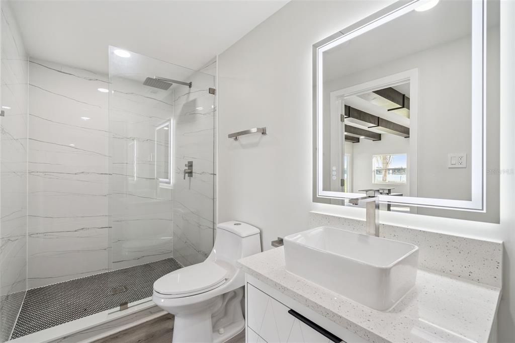 For Sale: $1,599,999 (5 beds, 5 baths, 4389 Square Feet)