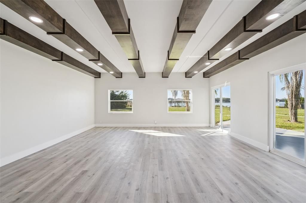 For Sale: $1,599,999 (5 beds, 5 baths, 4389 Square Feet)