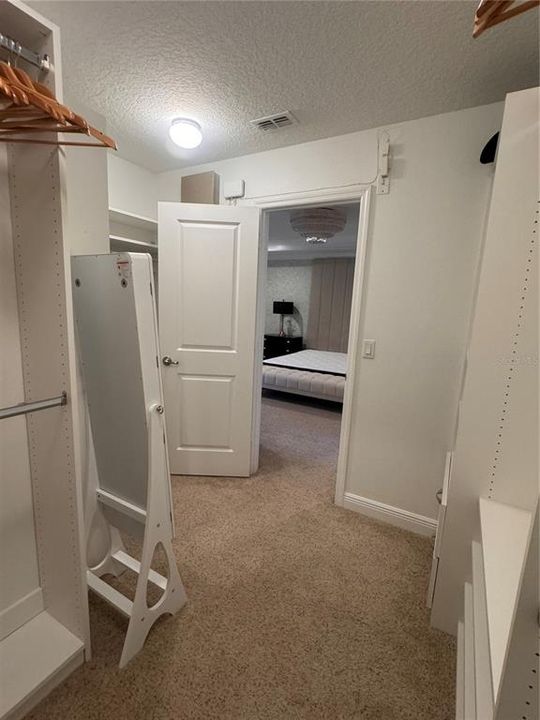 For Rent: $5,600 (5 beds, 3 baths, 3365 Square Feet)