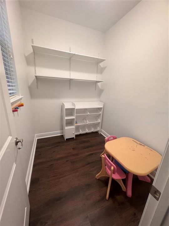 For Rent: $5,600 (5 beds, 3 baths, 3365 Square Feet)