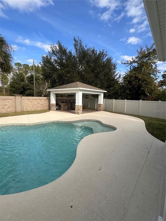 For Rent: $5,600 (5 beds, 3 baths, 3365 Square Feet)