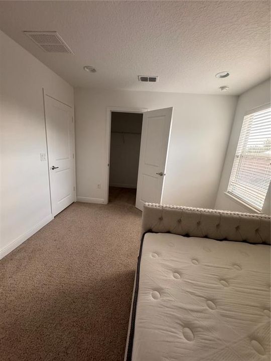 For Rent: $5,600 (5 beds, 3 baths, 3365 Square Feet)