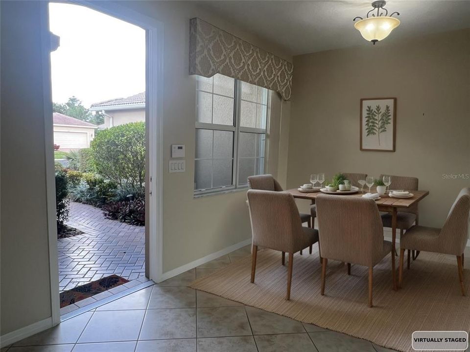 В аренду: $2,100 (2 спален, 2 ванн, 1317 Квадратных фут)