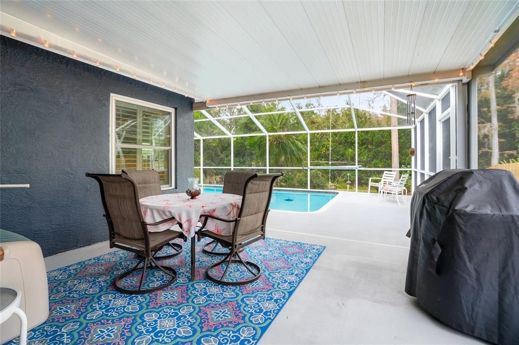 На продажу: $369,900 (3 спален, 2 ванн, 1558 Квадратных фут)