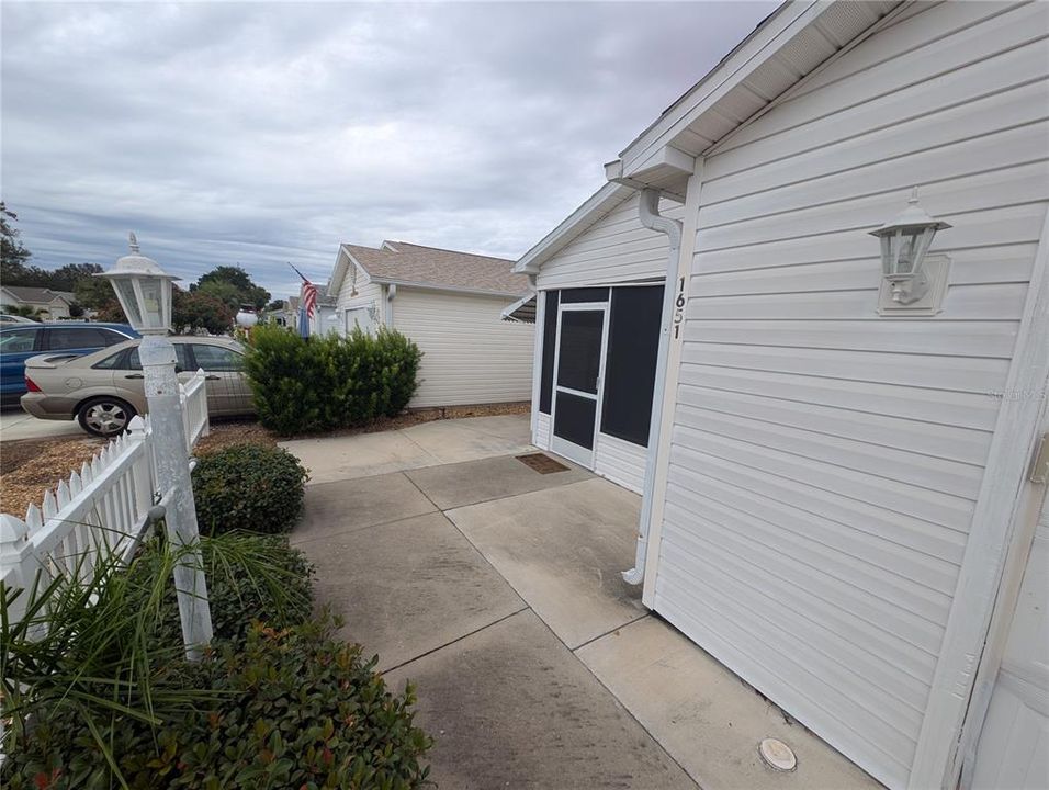 En Venta: $233,000 (2 camas, 2 baños, 1121 Pies cuadrados)