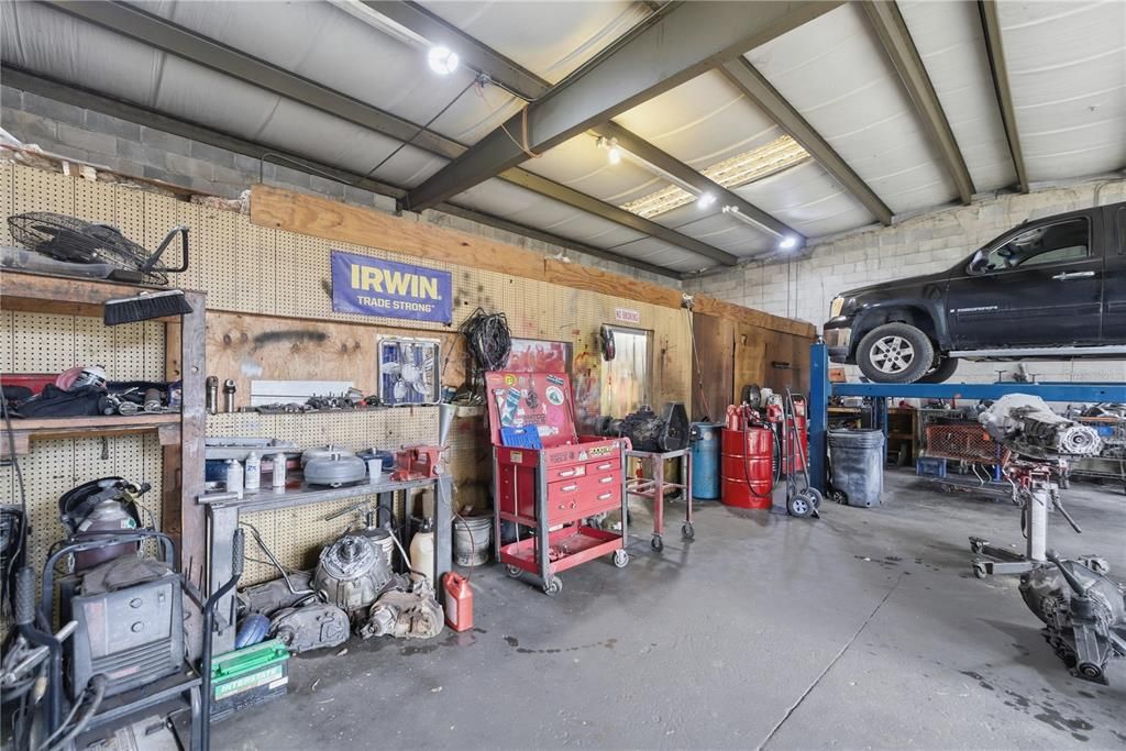 En Venta: $999,000 (0 camas, 0 baños, 4000 Pies cuadrados)