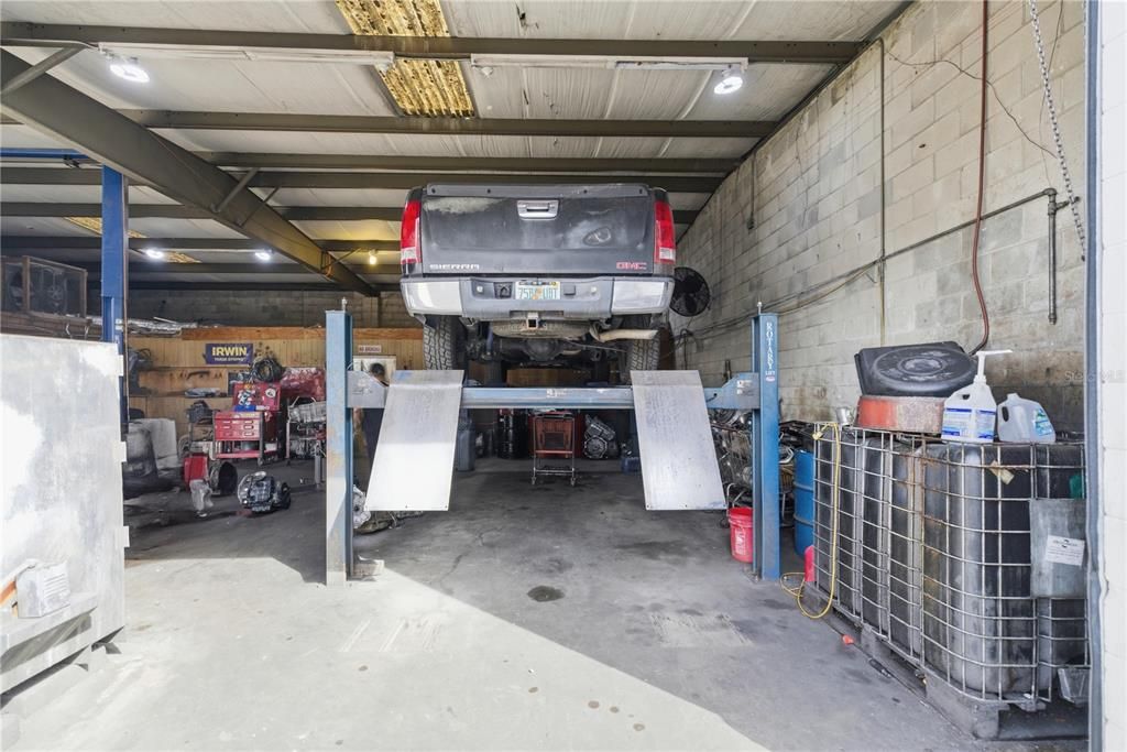 En Venta: $999,000 (0 camas, 0 baños, 4000 Pies cuadrados)